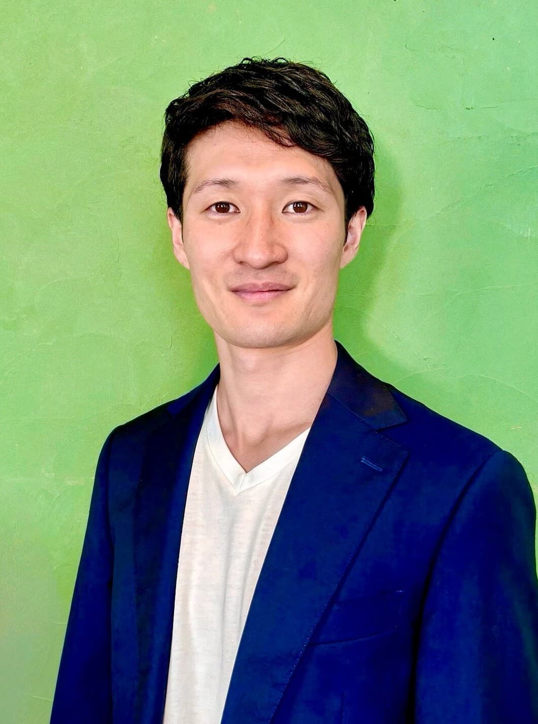 あおしま行政書士事務所 代表 青島一平